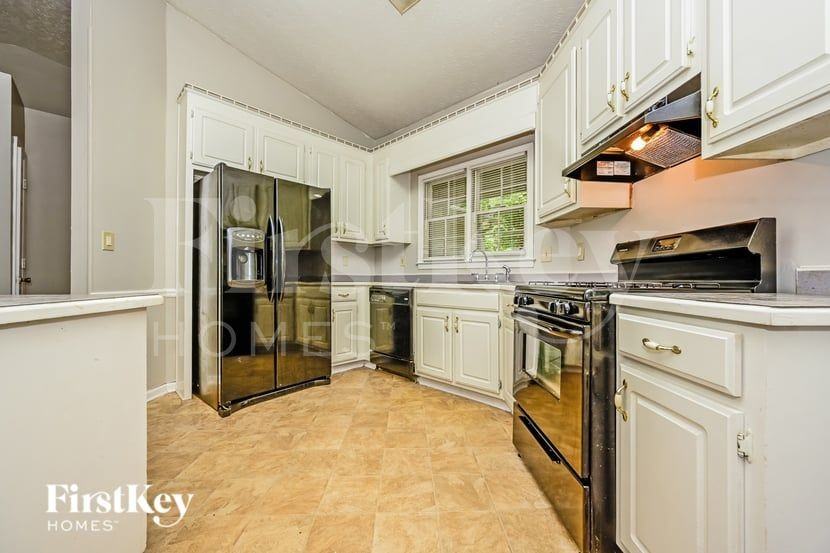 1411 Windy Hill Ct Se - Photo 4 of 16