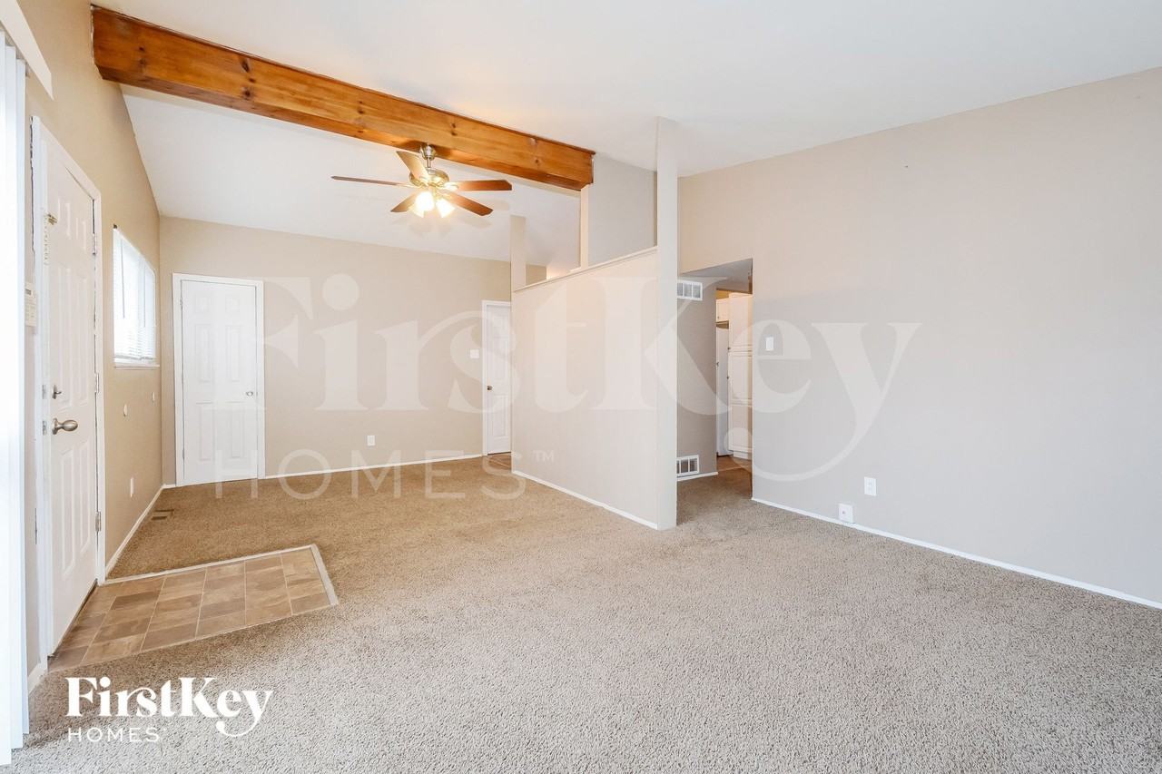1295 Ensenada Dr - Photo 2 of 14