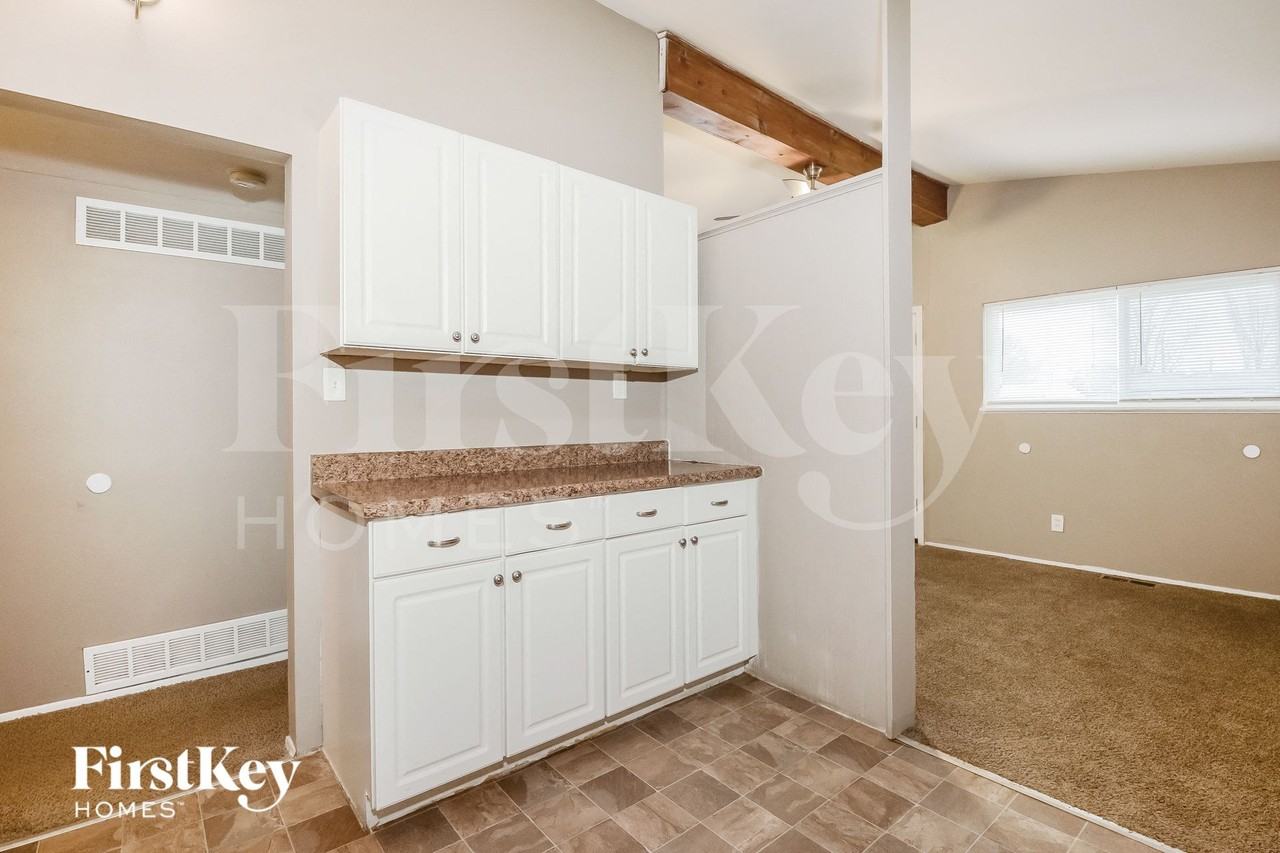 1295 Ensenada Dr - Photo 6 of 14