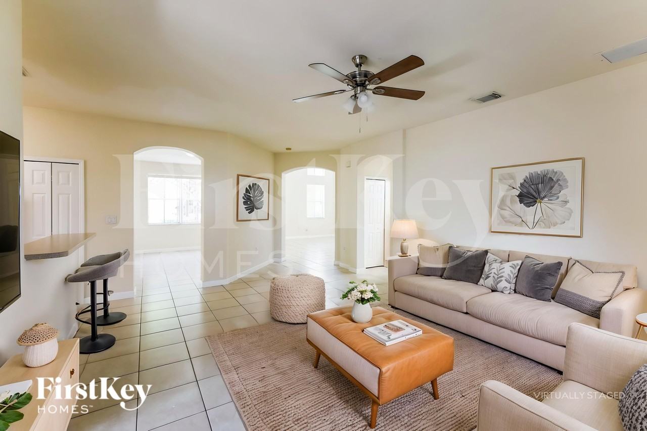 11912 Solana Rd - Photo 4 of 19
