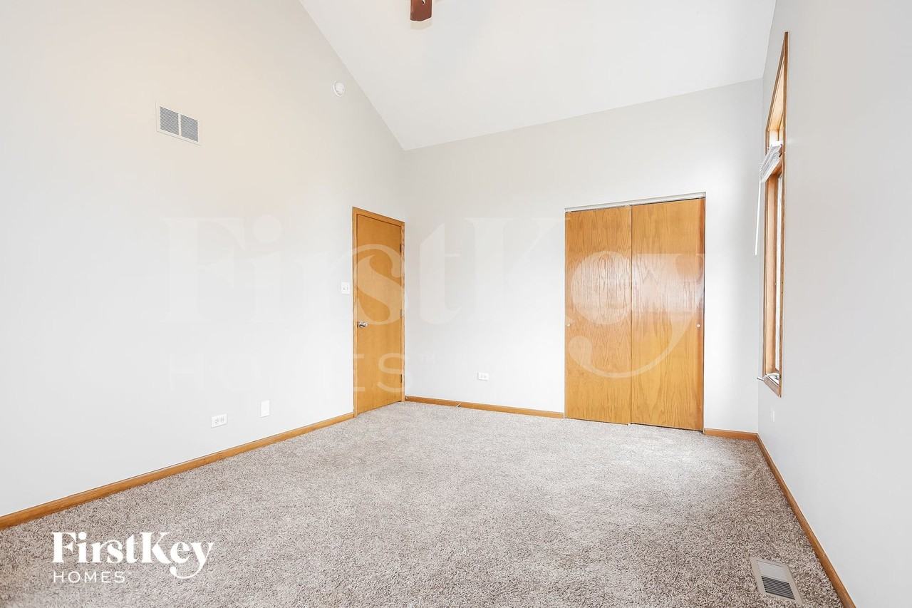 1119 Karen Dr - Photo 7 of 15