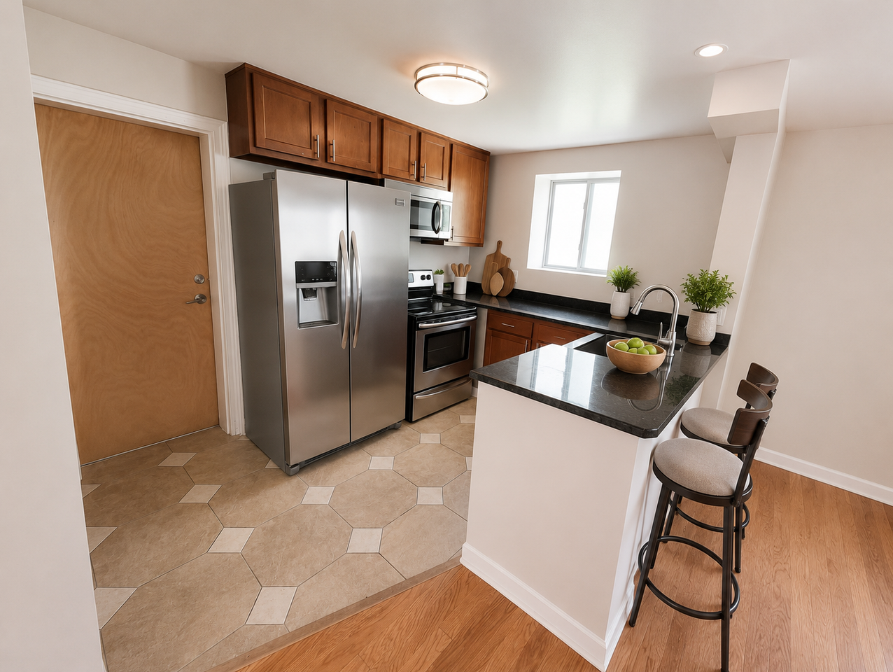 253 Beverly - Photo 4 of 15