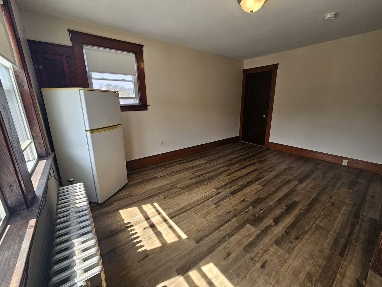 11 Green Street - Photo 5 of 6