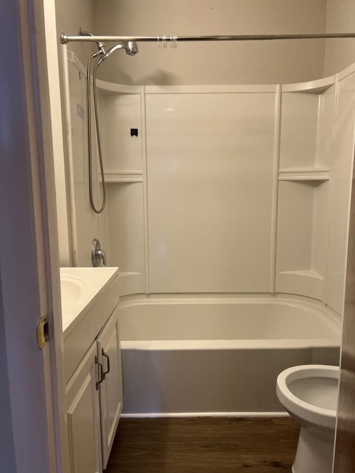 5300 East Dr - Photo 5 of 10