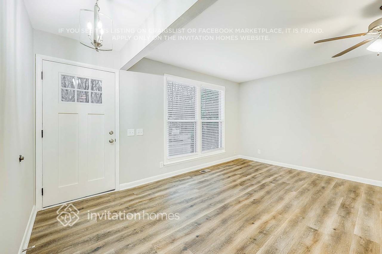 691 Frankfort Dr - Photo 3 of 21