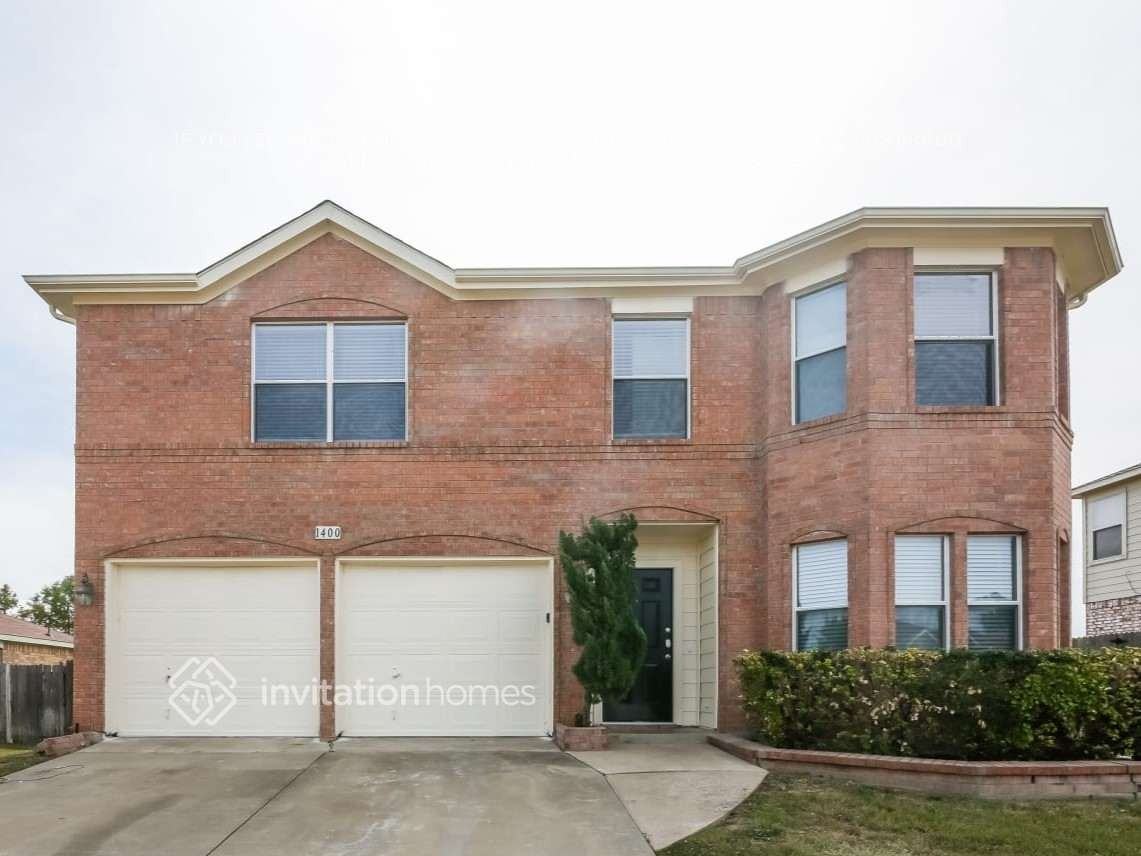1400 Cloyne Dr
