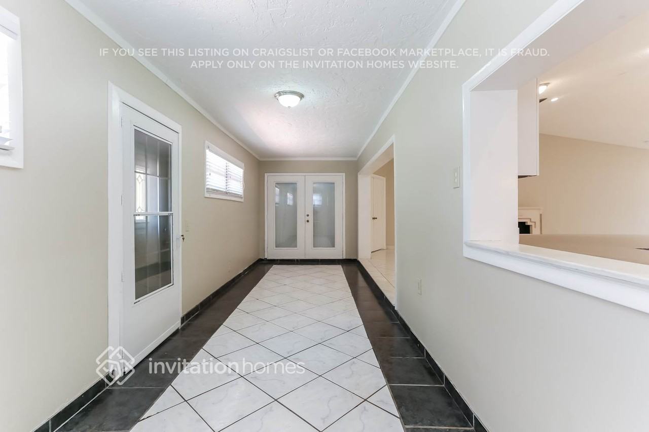 9575 Nw 25th Ct - Photo 2 of 19