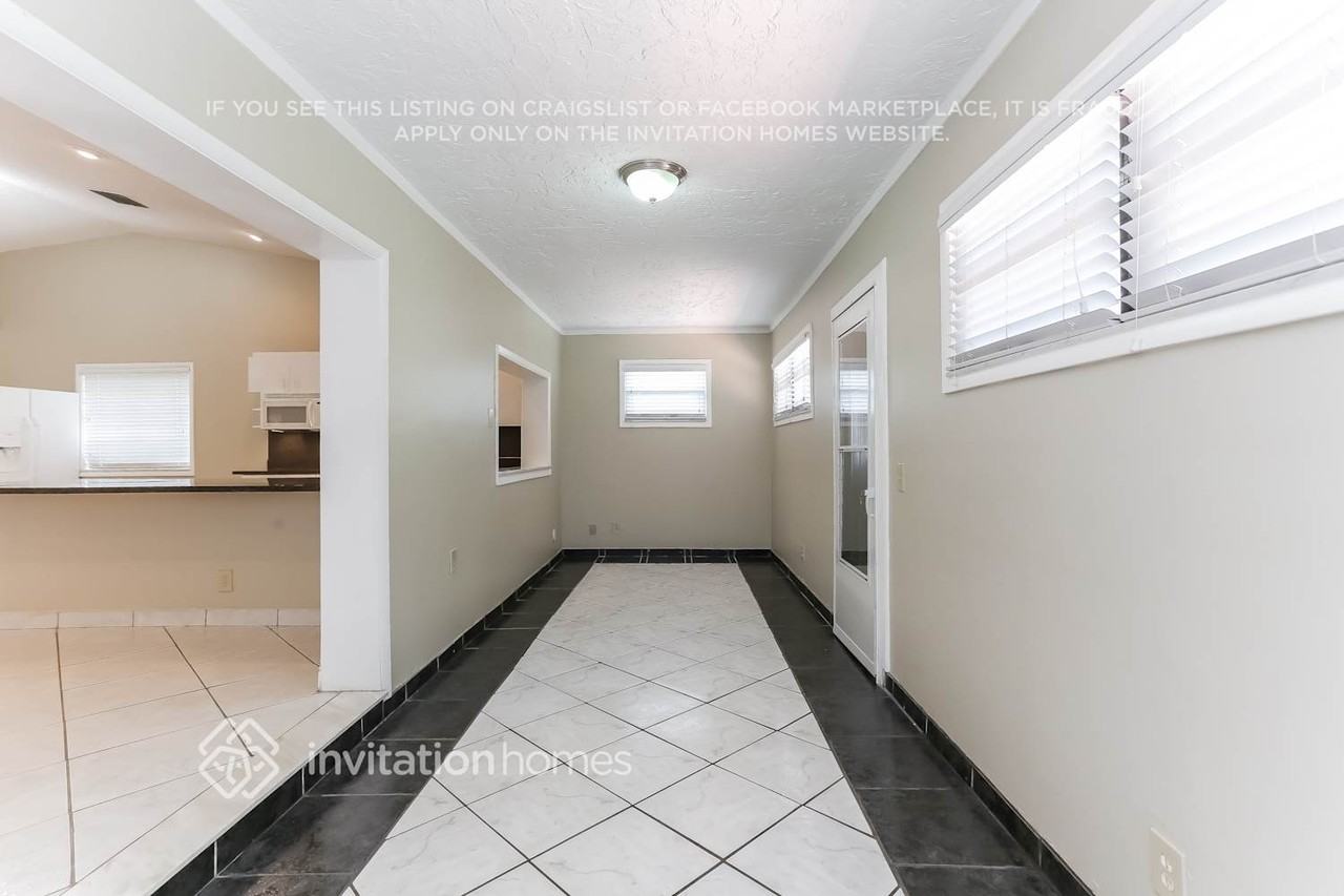 9575 Nw 25th Ct - Photo 3 of 19