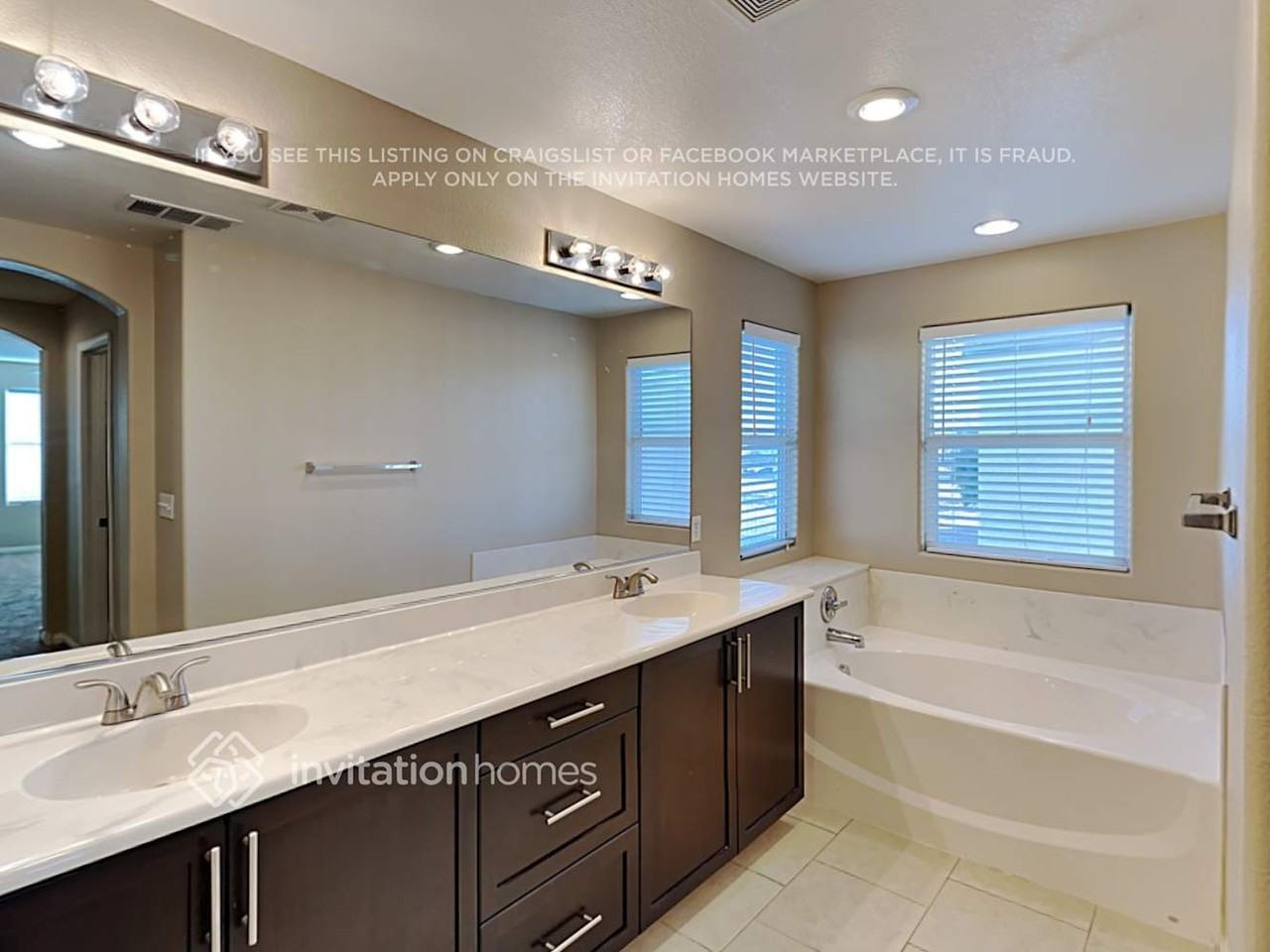 9148 Domina Royal St - Photo 4 of 13
