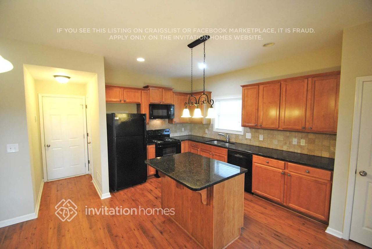 236 Ascott Ln - Photo 4 of 8