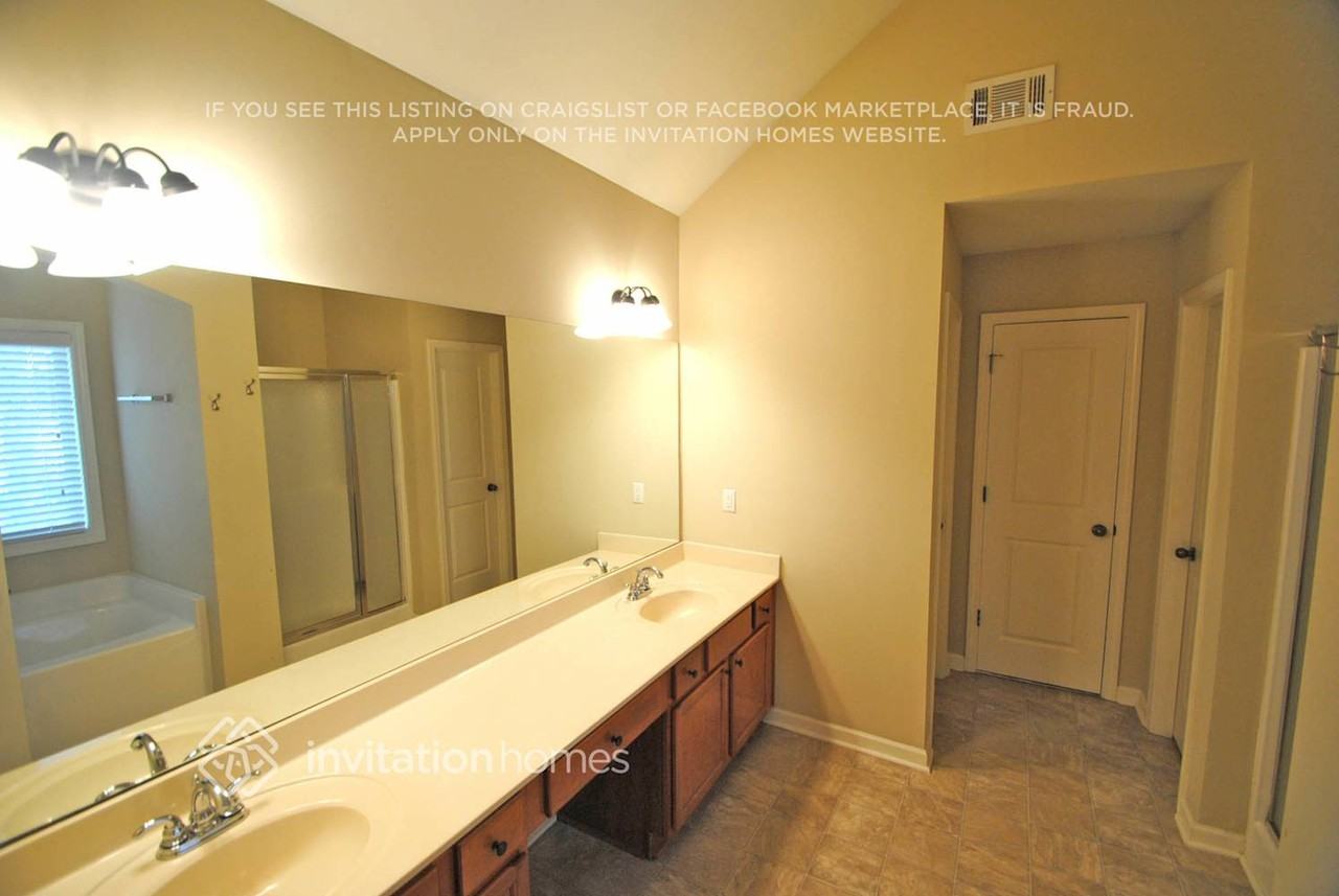 236 Ascott Ln - Photo 6 of 8