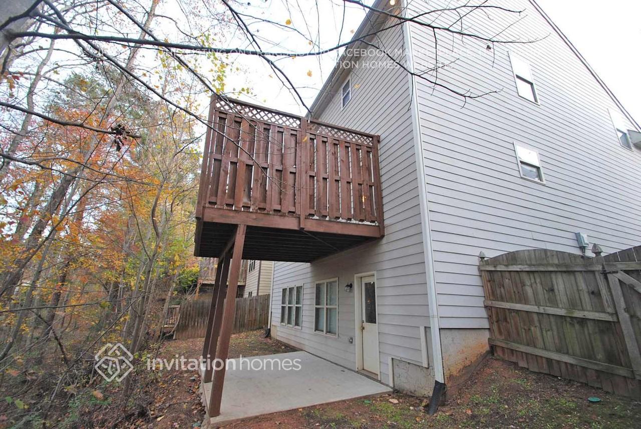 236 Ascott Ln - Photo 7 of 8
