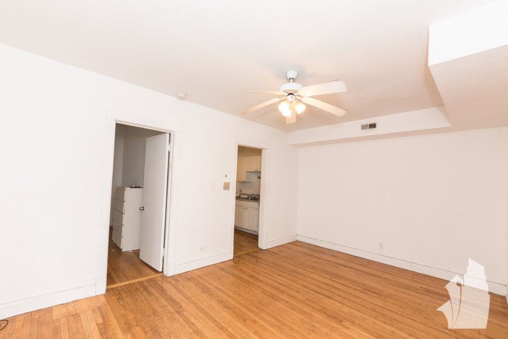 3820 N Sheffield Ave #3818-1 - Photo 6 of 8