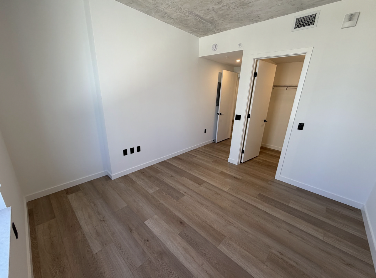 Sw 3rd Ave - Photo 4 of 6