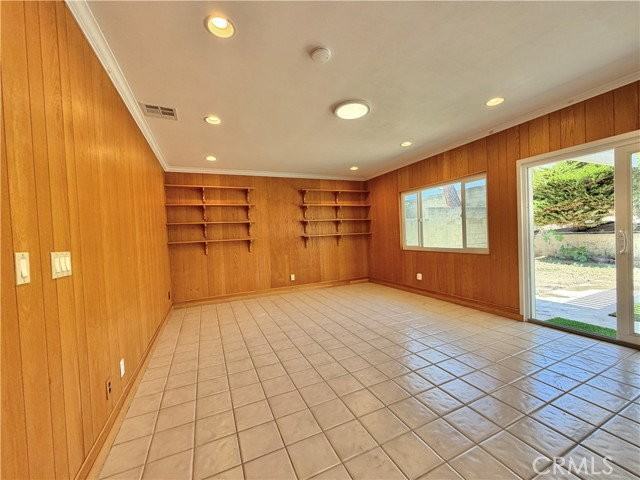 20007 Mildred Ave - Photo 4 of 8