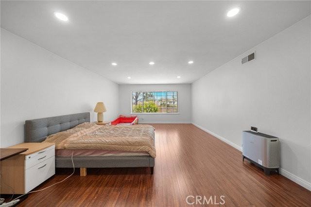 17434 Lori Ann Ln - Photo 2 of 8