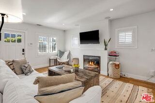 1605 Cabrillo Ave - Photo 3 of 8