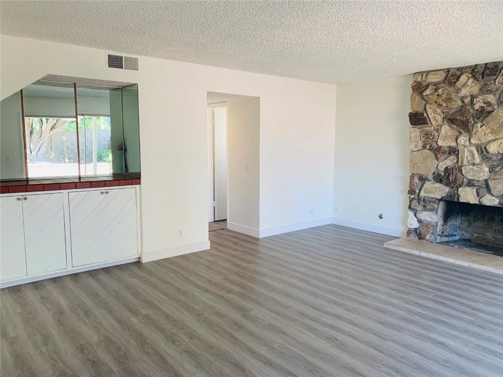 14751 Mulberry Ave - Photo 6 of 8