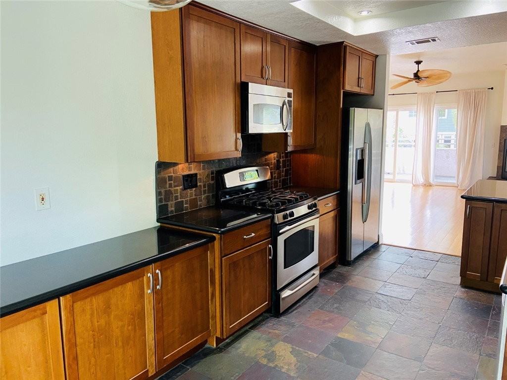 20812 Beach Blvd - Photo 6 of 8