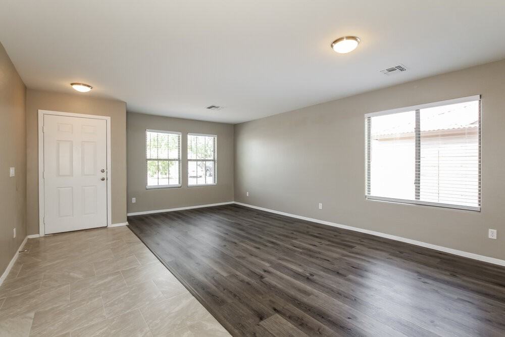 1715 W Saint Catherine Ave - Photo 4 of 16