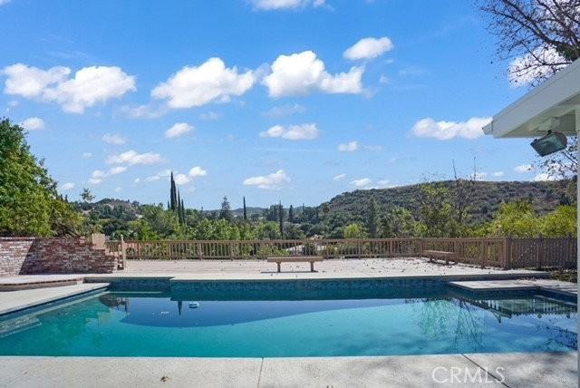 22740 Liberty Bell Rd - Photo 2 of 8