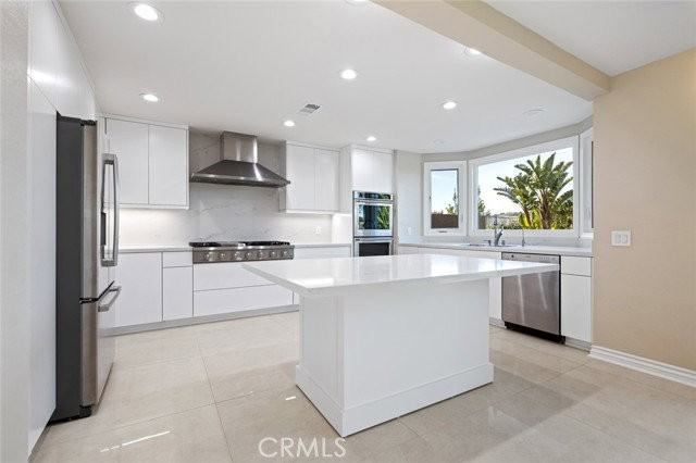 24675 Vista Cerritos - Photo 2 of 8