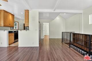 21549 Summit Trl - Photo 3 of 8