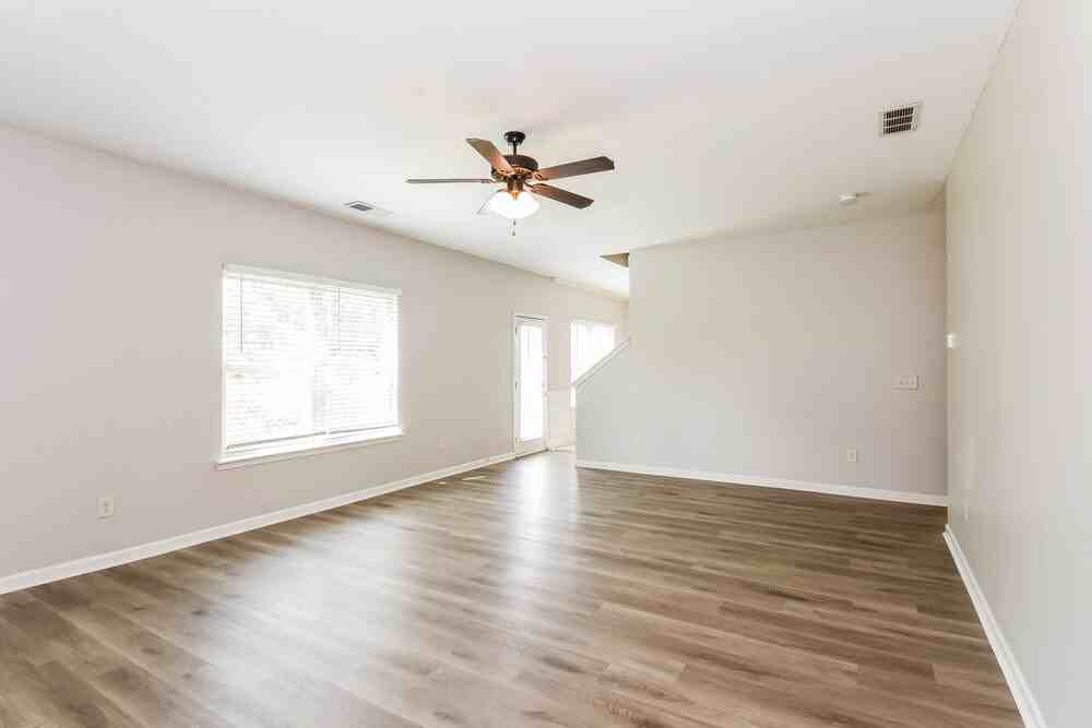 63 Hamilton Blvd Nw - Photo 5 of 17