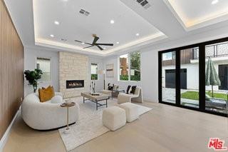 3932 Minerva Ave - Photo 4 of 8