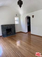 1631 S Point View St - Photo 4 of 8