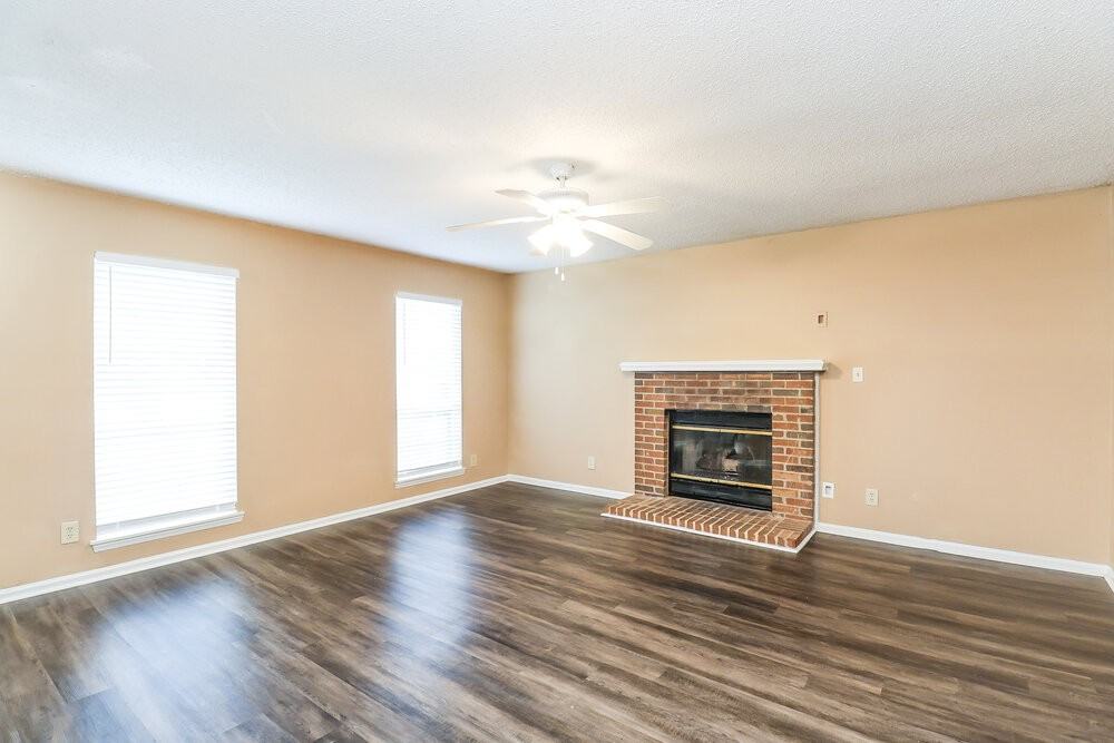 8307 Houndstooth Dr - Photo 5 of 17