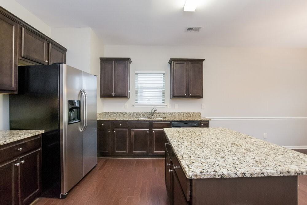 68 Teramont Ct - Photo 7 of 17