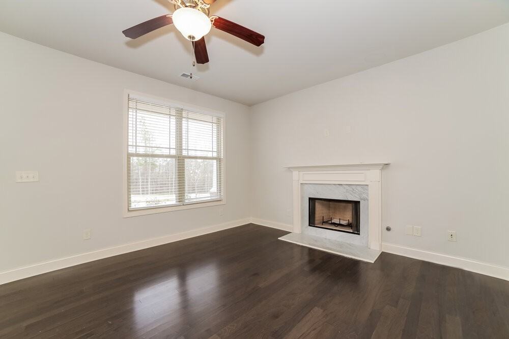 89 Greatwood Ln - Photo 5 of 17