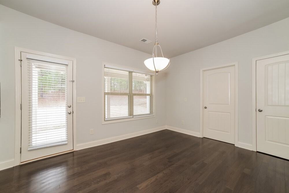89 Greatwood Ln - Photo 6 of 17