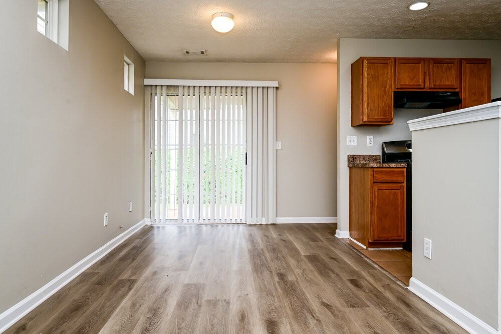145 Meadowridge Dr - Photo 5 of 17