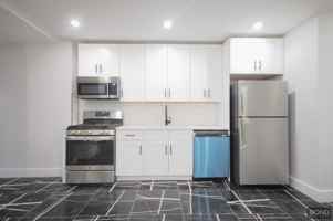 featured image of 49 E 56th St