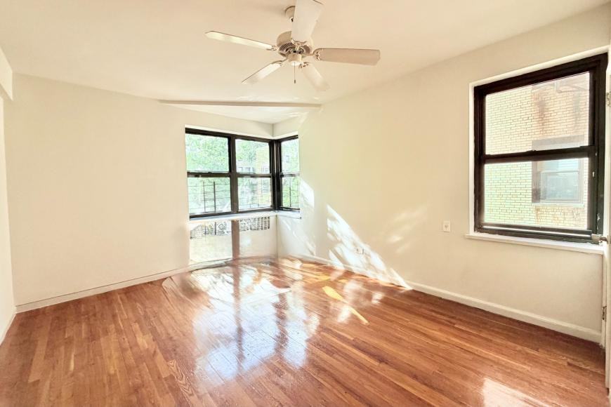 700 Fort Washington Ave - Photo 7 of 9