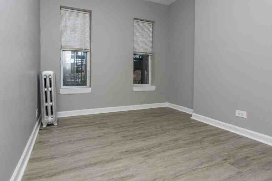 2475 E 74th Pl - Photo 3 of 6