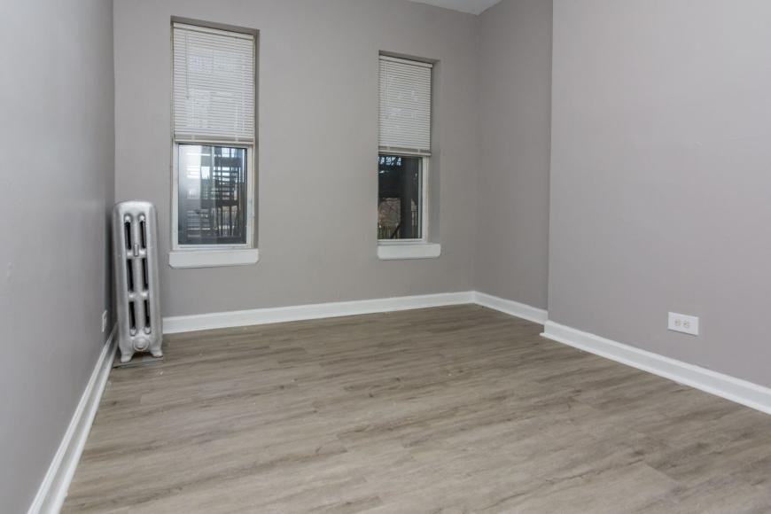 2475 E 74th Pl - Photo 4 of 6