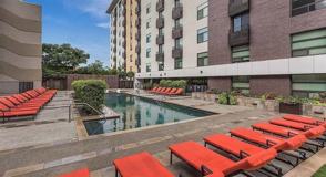 1301 E Riverside Dr - Photo 1 of 1