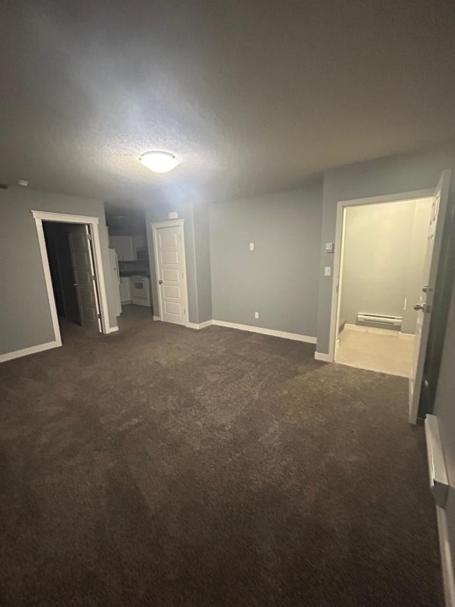 2665 Mcdonald St - Photo 4 of 10