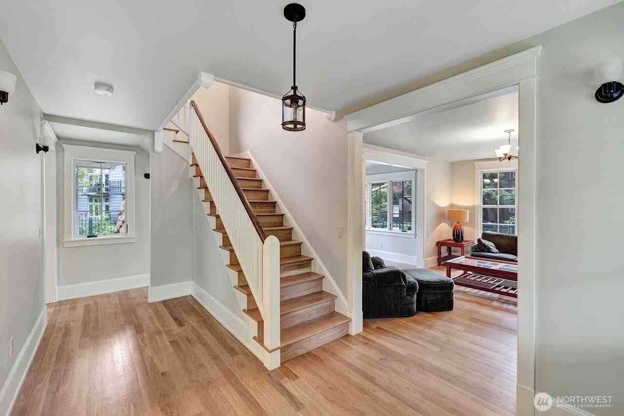 1708 18th Ave - Photo 2 of 17