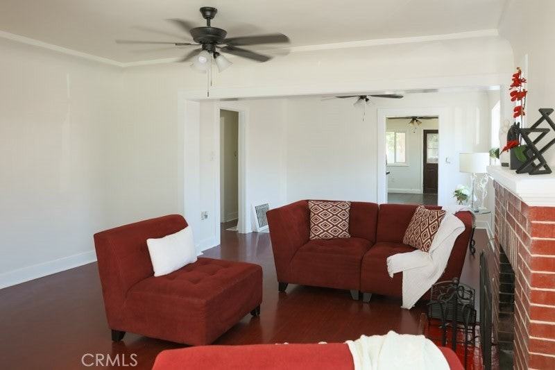 10330 San Luis Ave - Photo 7 of 11