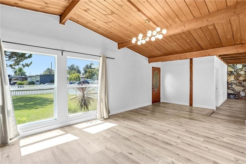 230 N Calvados Ave - Photo 4 of 30