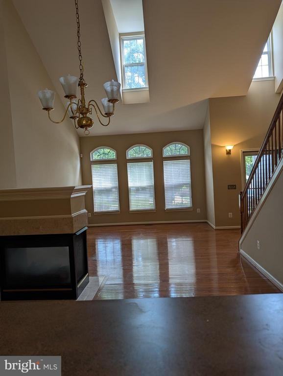 44476 Livonia Ter - Photo 5 of 34