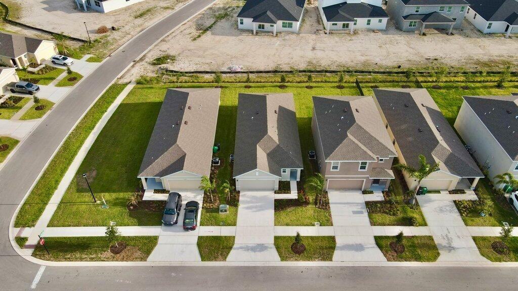 12341 Sw Nettuno Way - Photo 7 of 50