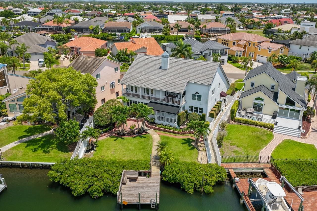 929 Symphony Isles Blvd - Photo 4 of 50