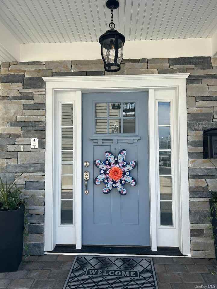 190 Oceanview St - Photo 2 of 13
