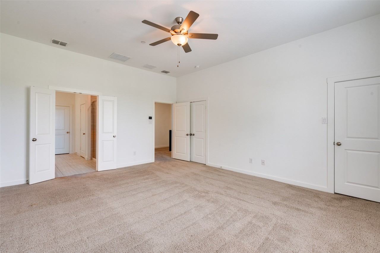 1719 Dalhart Rd - Photo 6 of 12