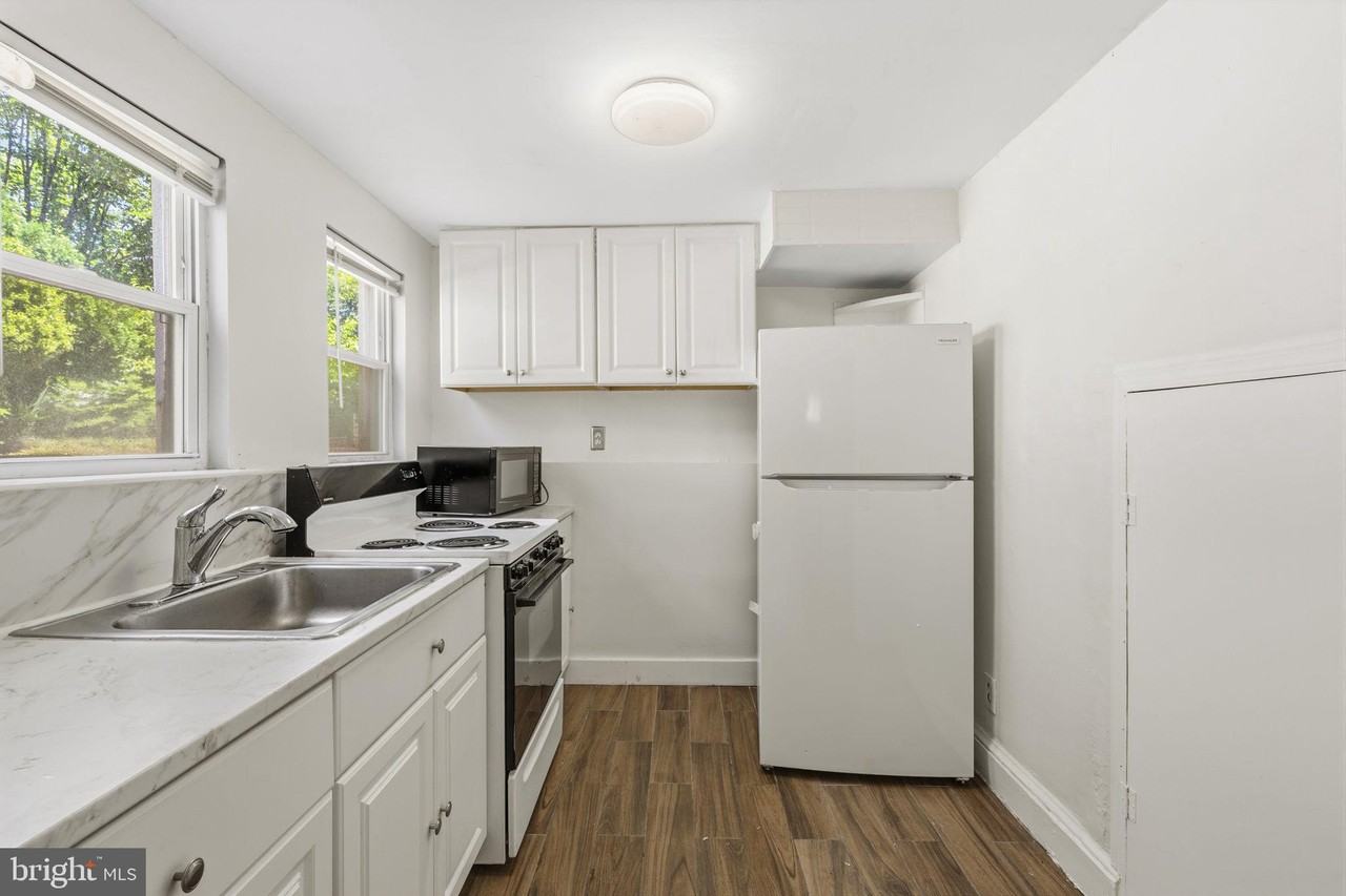 7126 Carroll Ave ##4 - Photo 5 of 18
